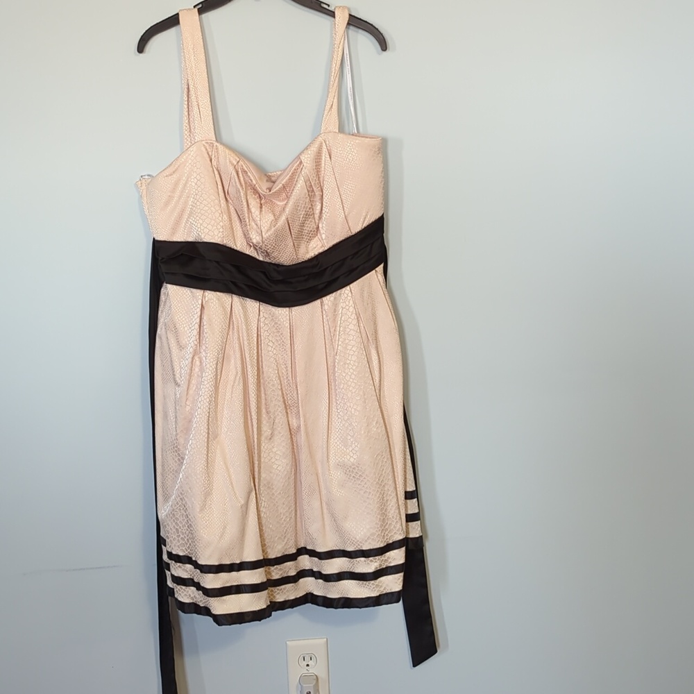 PLUS SIZE Pink and Black Snakeskin Dress